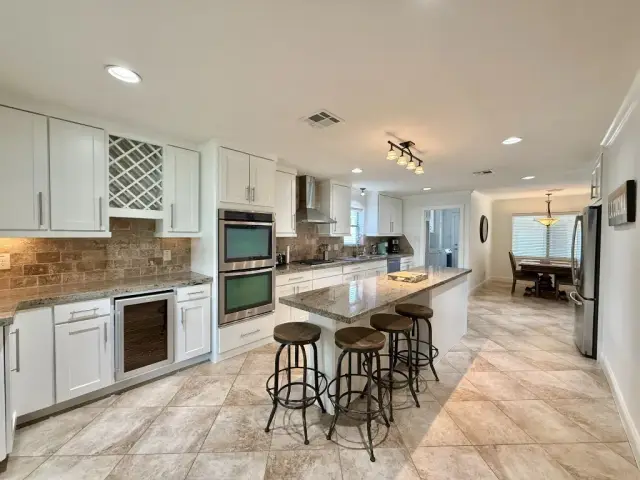 Casa Emilio kitchen, furnished house in Texas Medical Center / Meyerland, Houston — luxury furnished housing in Houston