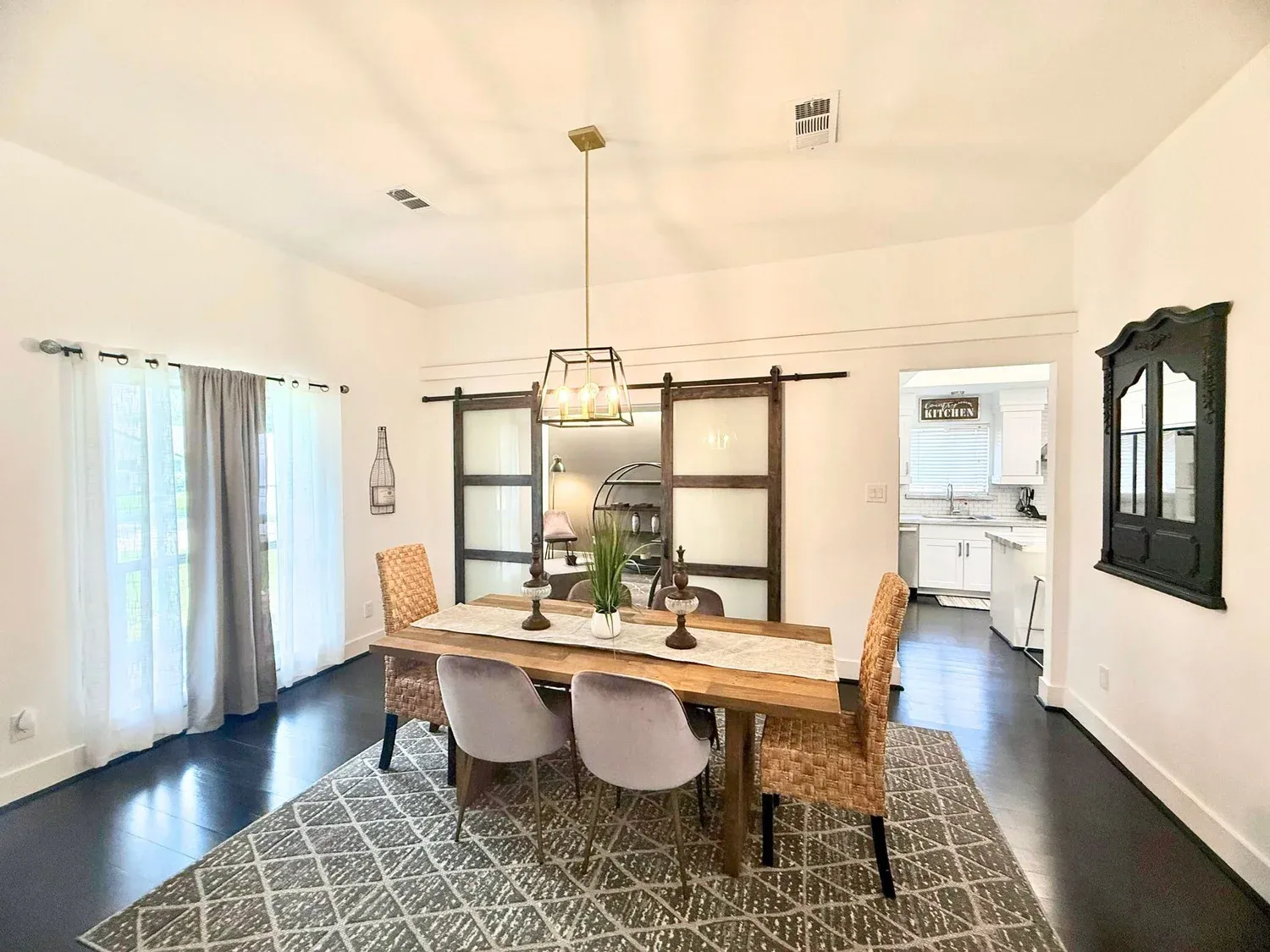 Houston Temporary Housing Guide - Furnished Monthly Rentals and Short Term Rentals