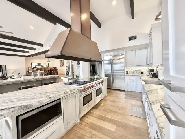 Villa Rica kitchen, furnished house in Texas Medical Center / Meyerland, Houston — luxury furnished housing in Houston